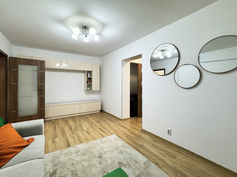 Timpuri Noi - 2 camere complet renovate, gata de mutat