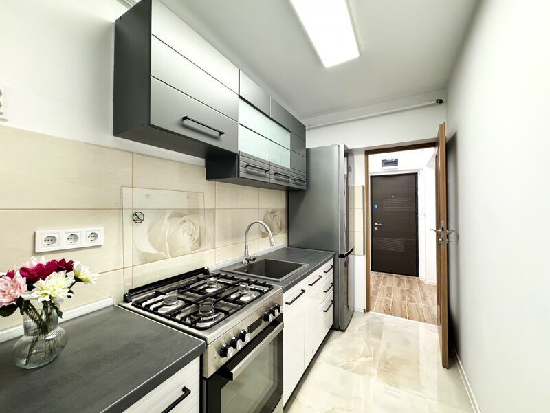 Timpuri Noi - 2 camere complet renovate, gata de mutat